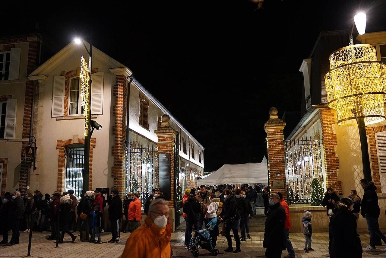 Habits de Lumière — Épernay, France