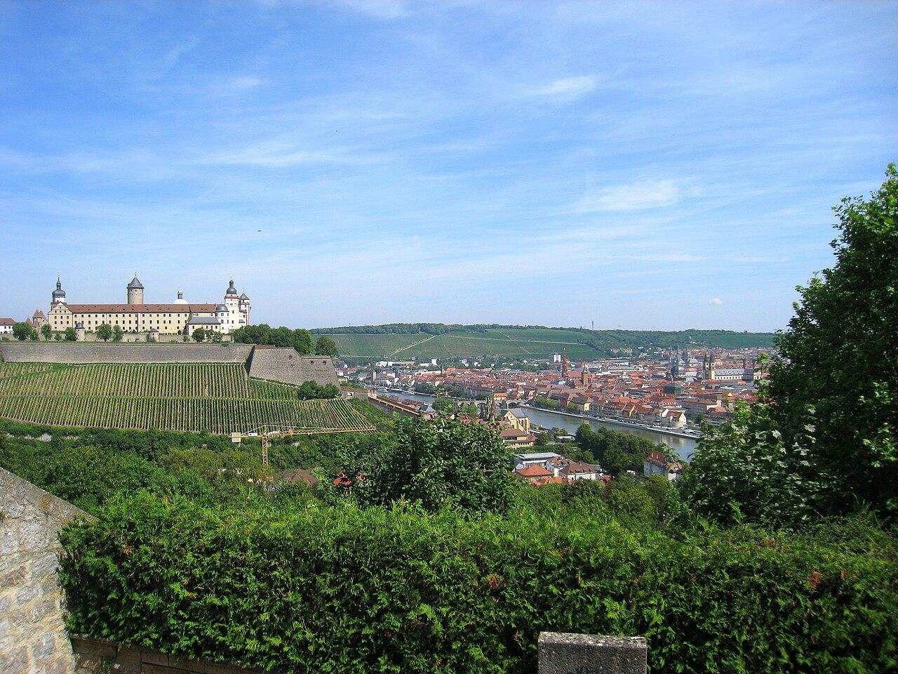 Würzburger Weindorf — Würzburg, Germany