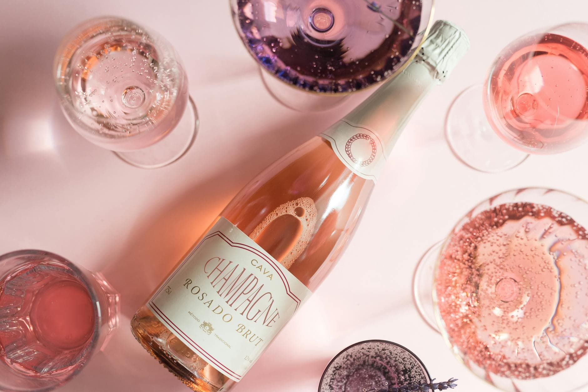 Champagne vs Cava: Which Sparkling Wine Region Should You Visit?