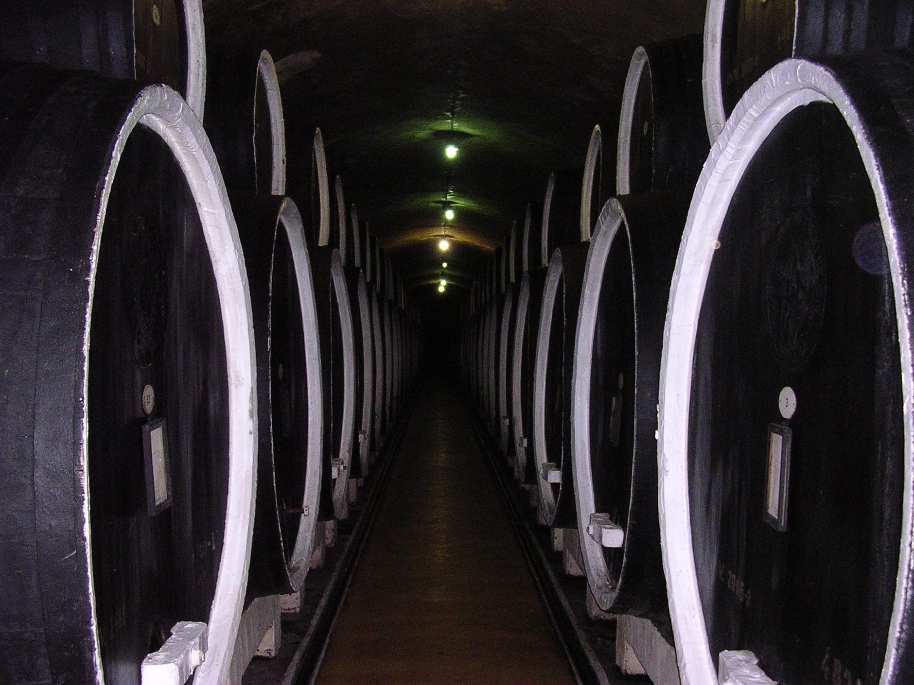 Cotnari Wine Travel Guide (Moldavia, Romania)