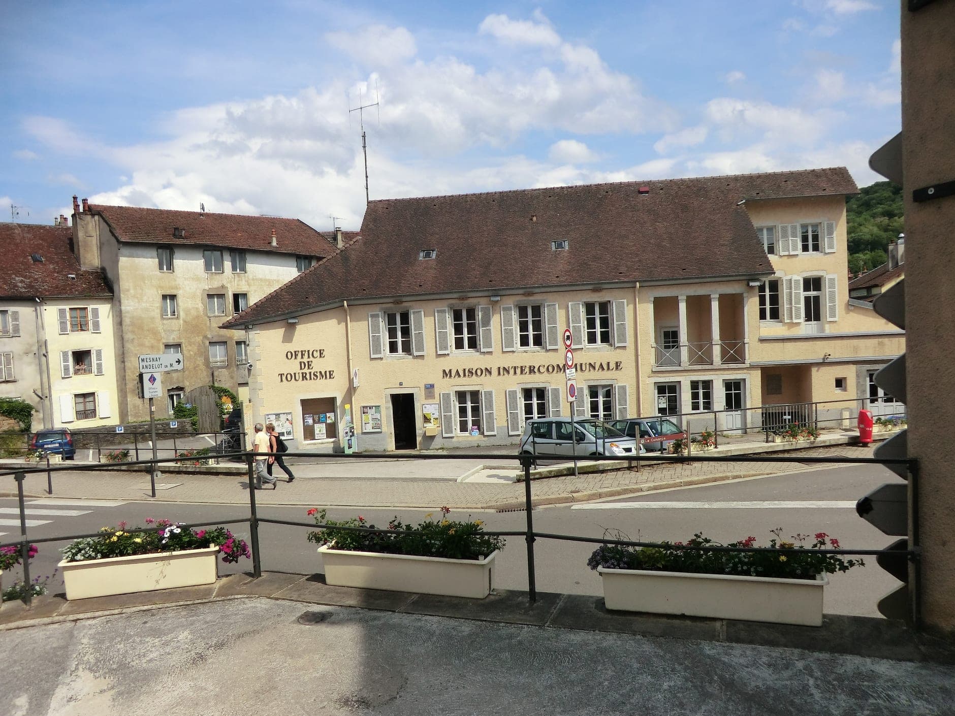 Arbois Wine Travel Guide (Jura, France)
